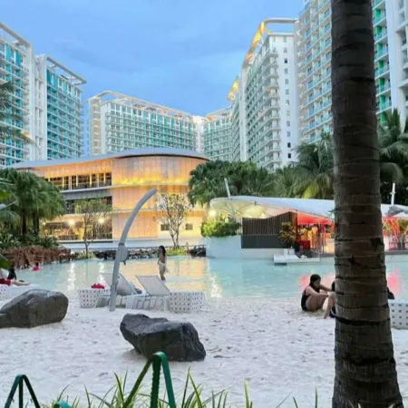 Azure Urban Resort Residence