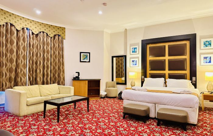 New Charles Dickens Hotel