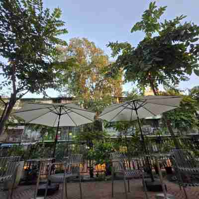 Bubble Humble Bangkok Hotel Exterior