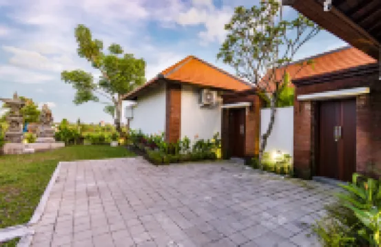 Svadarma Bali Villa โรงแรมใกล้น้ำตกเตอเกอนูงัน