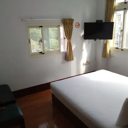 Jinhua Cold Spring Hotel Отели рядом с достопримечательностью «Су-Au Колд Спринг»