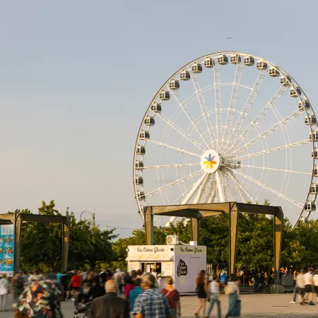 Nester Finn Square Victoria Отели рядом с достопримечательностью «Подземный Город»