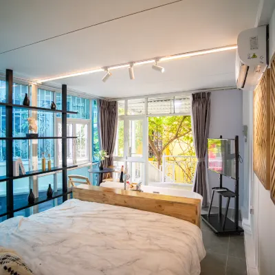 Homestay CHAT | Train Street Apartments | Old Quarter Edge Отели рядом с достопримечательностью «Сигнальная Башня Ханоя»