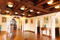 San Franz Hotel La Perla - 2-Star