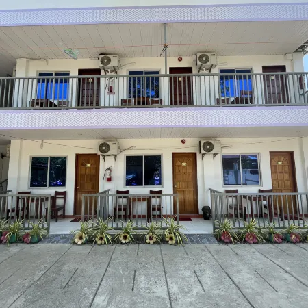 ALONA J&J TOURIST INN