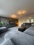 Emerald Manor / Free Parking / Free WiFi - Apartments