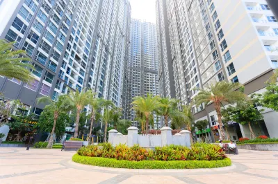 LANDMARK APARTMENTS in Vinhomes Central Park Отели рядом с достопримечательностью «PUP University»