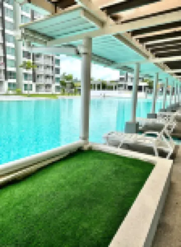IJM Condo with Pool #Yoyo Homestay