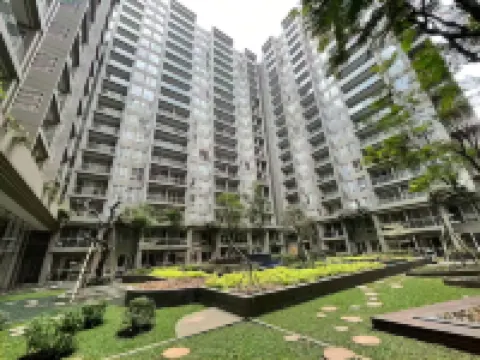 Landmark Residence by Emily in Town Hotel di 