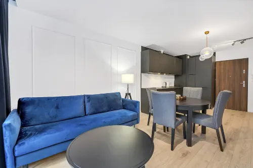 Lumina bright apart with parking