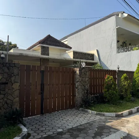 RUMAH CAHAYA SYARIAH