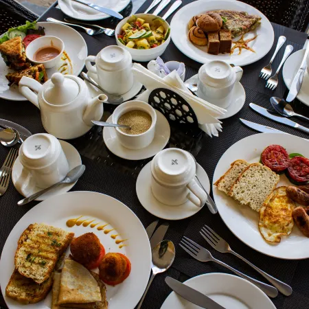 Amboseli Safari Club Hotel Отели в г. Кимана