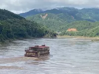 Mekong Backpackers Hostel Hotels in Pakbeng