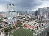 The Colony by Infinitum KLCC Sky Pool Suites