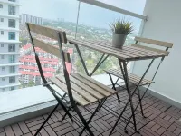 Platino Residence 1MinTo ParadigmMall 2-4pax Hotels in Tebrau