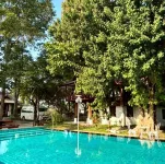 ZJ stay over the moon Wellness resort and cafe - Pools