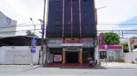 RedDoorz at Cosmo Hotel Kamuning Quezon City - 2-Star
