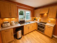 Huge 4BR Detached Family Home Near DerbyCityCentre - 3-Star