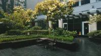 32F Corner 1BR • 2 Balconies • Pool • Mall Below - 新