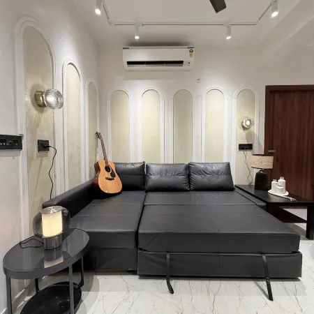 LiveLikeaHome | Spacious 4 BHK Jaipur Home