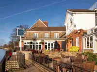 Sunday London Staines-upon-Thames Heathrow T5 Hôtels à : 