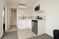 BKs Pioneer Motor Lodge