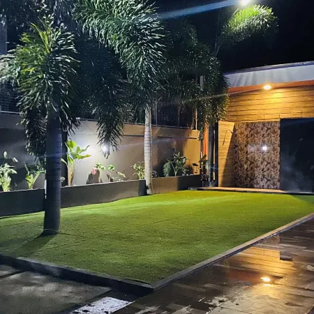 Momshie's Apartelle and Restaurant