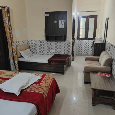 Ramkrishna Bhawan Hotel