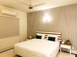 Luxury 3BR Apt | Prime Spot w/Lounge & Dinning