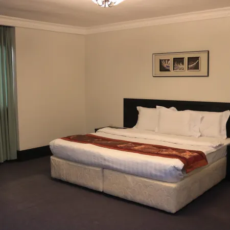 Summerland Hotel