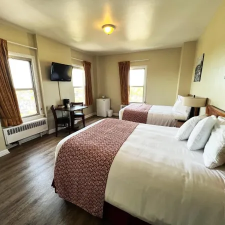 Lenox Hotel and Suites
