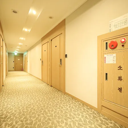Hotel Joy Отели рядом с достопримечательностью «Национальный музей карт»