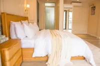 Rabi Residence Elegant French Studio- Ground floor - Balcony
