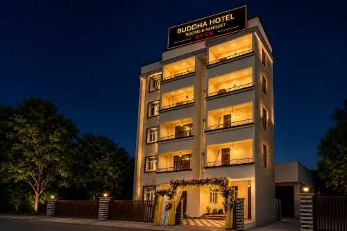 Hotel Buddha Residency By CN-Near Patliputra Railway Station - Bãi đậu xe