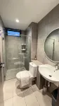 The "T" Residence Sunset Sea View Unit - 停車場