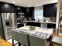 Spacious 3BR Near EWR, MetLife & NYC | Parking - Condos