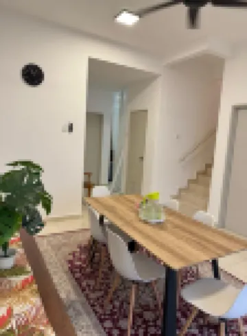 Fallem's Homestay I 4 Rooms I Fully Aircond I WiFi