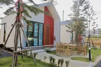 myrrh. Resort Hotels in Prachinburi