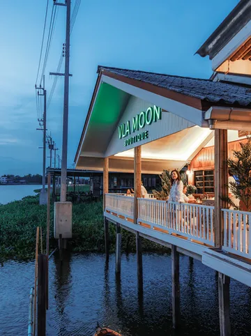 รูปภาพของVla moon boutique