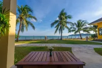 Villa Phra Chan Resort Hotels in Tha Mai District