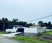 The Rina Homestay• Private Pool • Karaoke • BBQ Hotels in Si Rusa