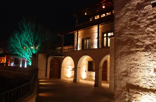 Chardonnay Suites Hotel