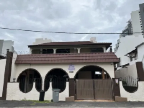 25 Pax Pool Villa Klebang 6B 4BR 10 MinToTown Hotels in Tanjung Kling