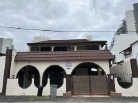 25 Pax Pool Villa Klebang 6B 4BR 10 MinToTown Hotel di 