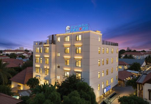 THE BUND HOUSE HOTEL