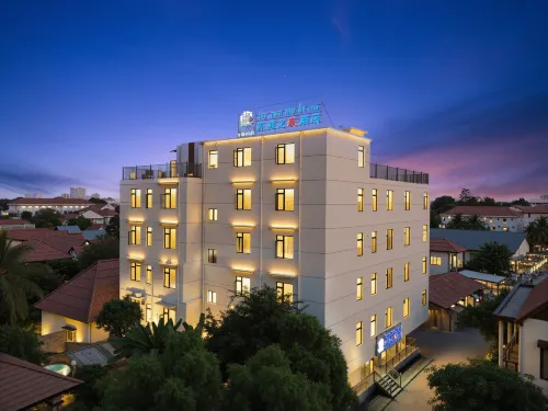 THE BUND HOUSE HOTEL(Branch within walking distance of Patuxay Monument & Wat Si Muang, Vientiane) - 4 étoiles