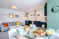 Stylish 2 Bedroom Apartment in Heart of Buxton - parking