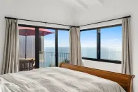 Panoramic Ocean View, 7 Bedroom Gated Villa, with Tennis Court and Swimming Pool