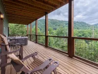 New Lux 4 King Suites | GameRm | Hot Tub | Views Hotels in Sevier County
