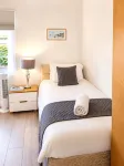 East London Home|Parking|Garden & Self Check-In